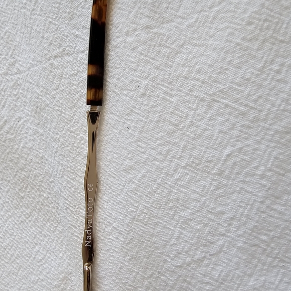 Eyeglasses for women with case - Picture 2 of 3